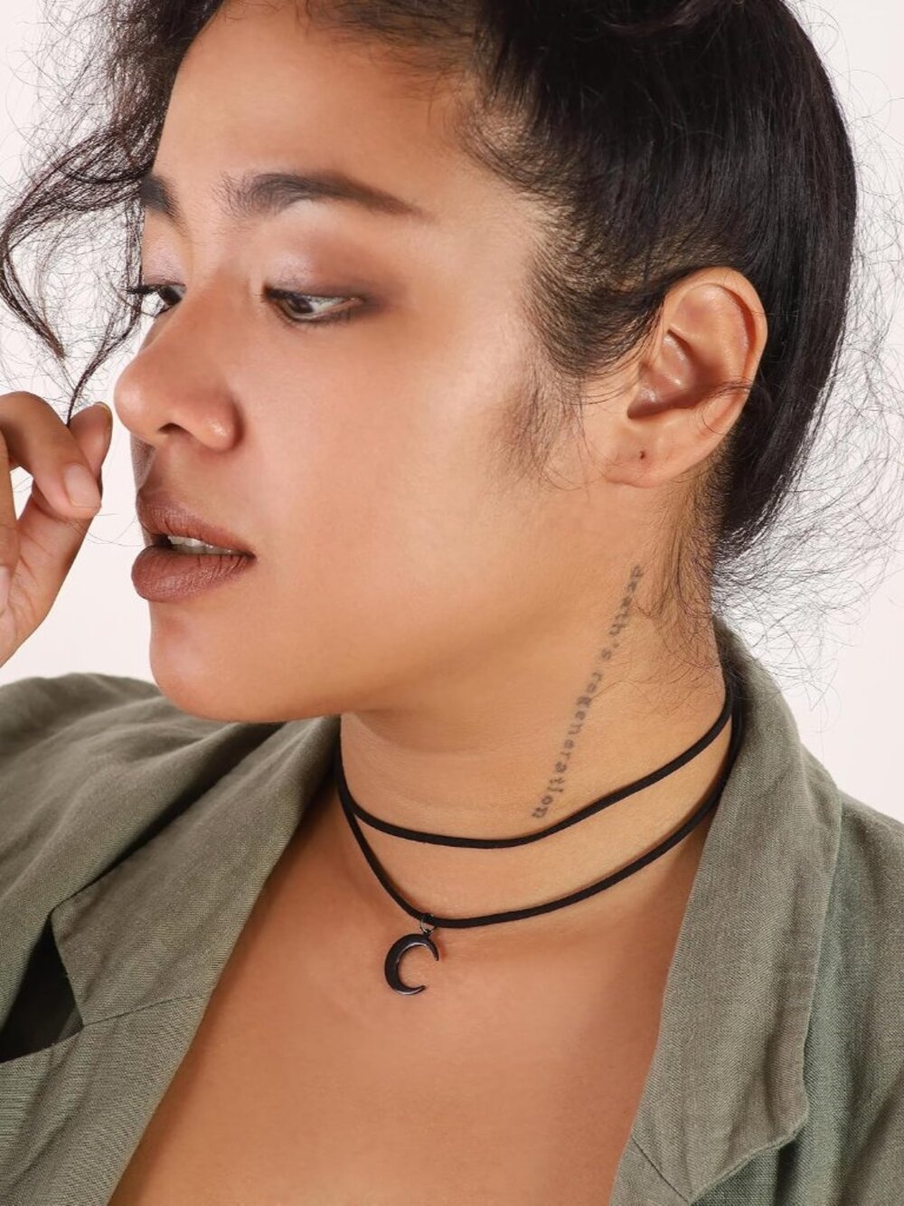 Gothic Layered Black Crescent Moon Choker, Moon Necklace, Gothic Emo Grunge Neck - Picture 3 of 6